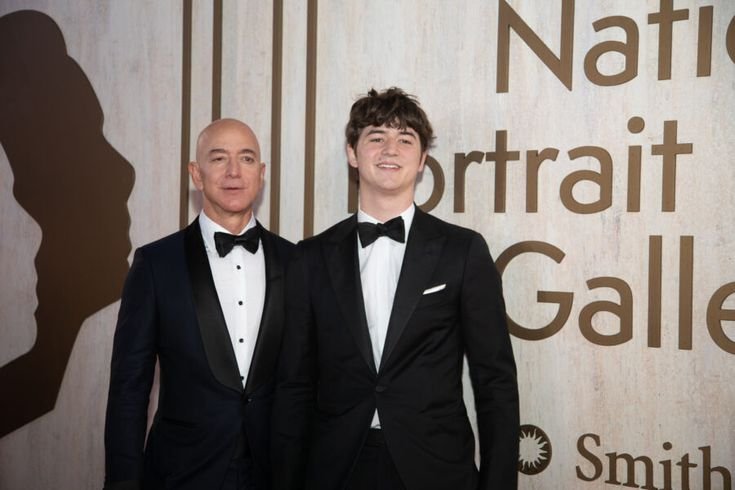 did jeff bezos children attend his wedding